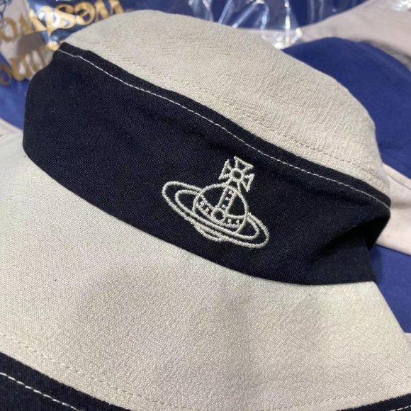 Ladies travel and play sun hats